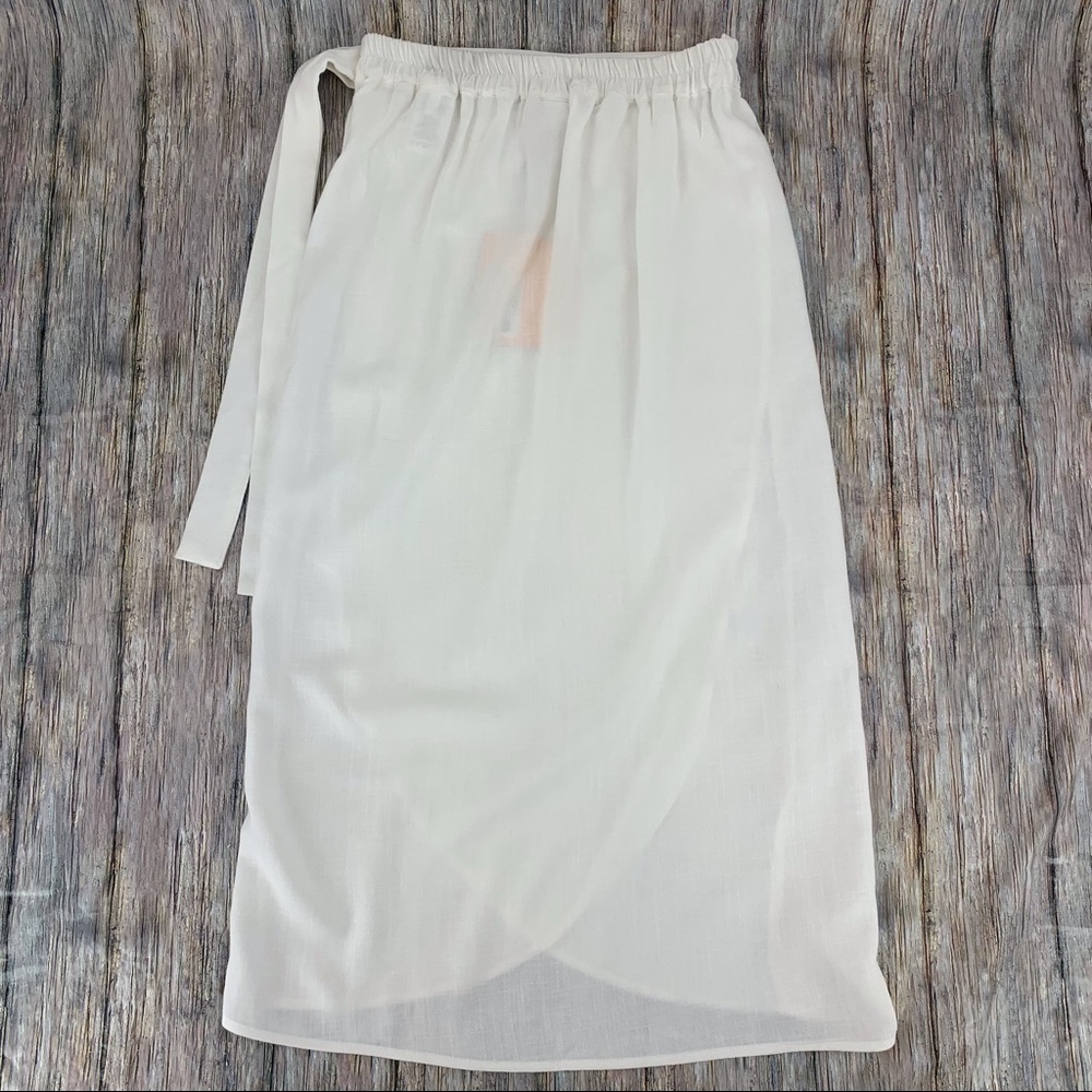 Lole Pearse Curved Hem Wrap Skirt, Small - Picture 12 of 15